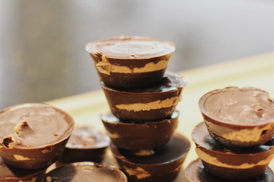 GEZONDE VEGAN PEANUT BUTTER CUPS